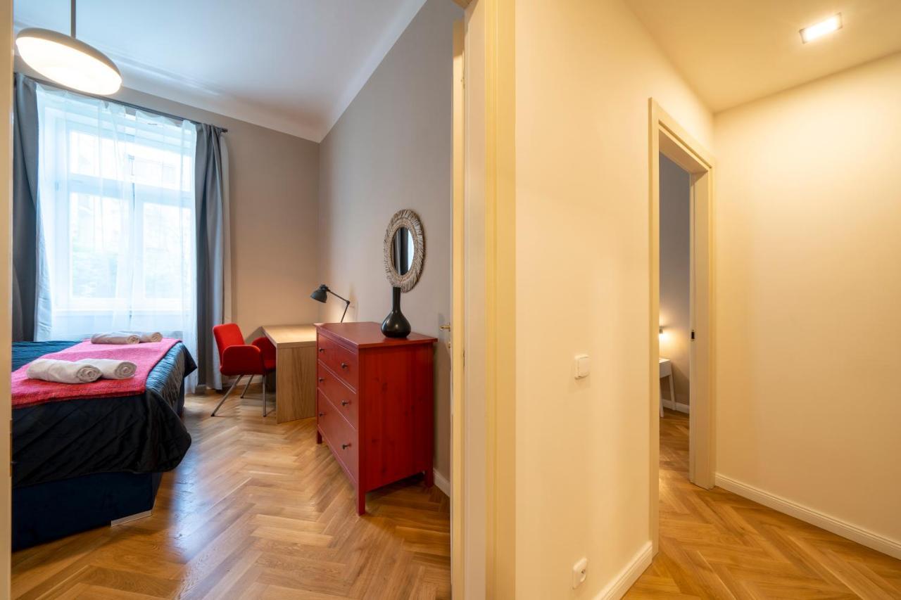 Apart Hotel Zborovska ปราก ภายนอก รูปภาพ
