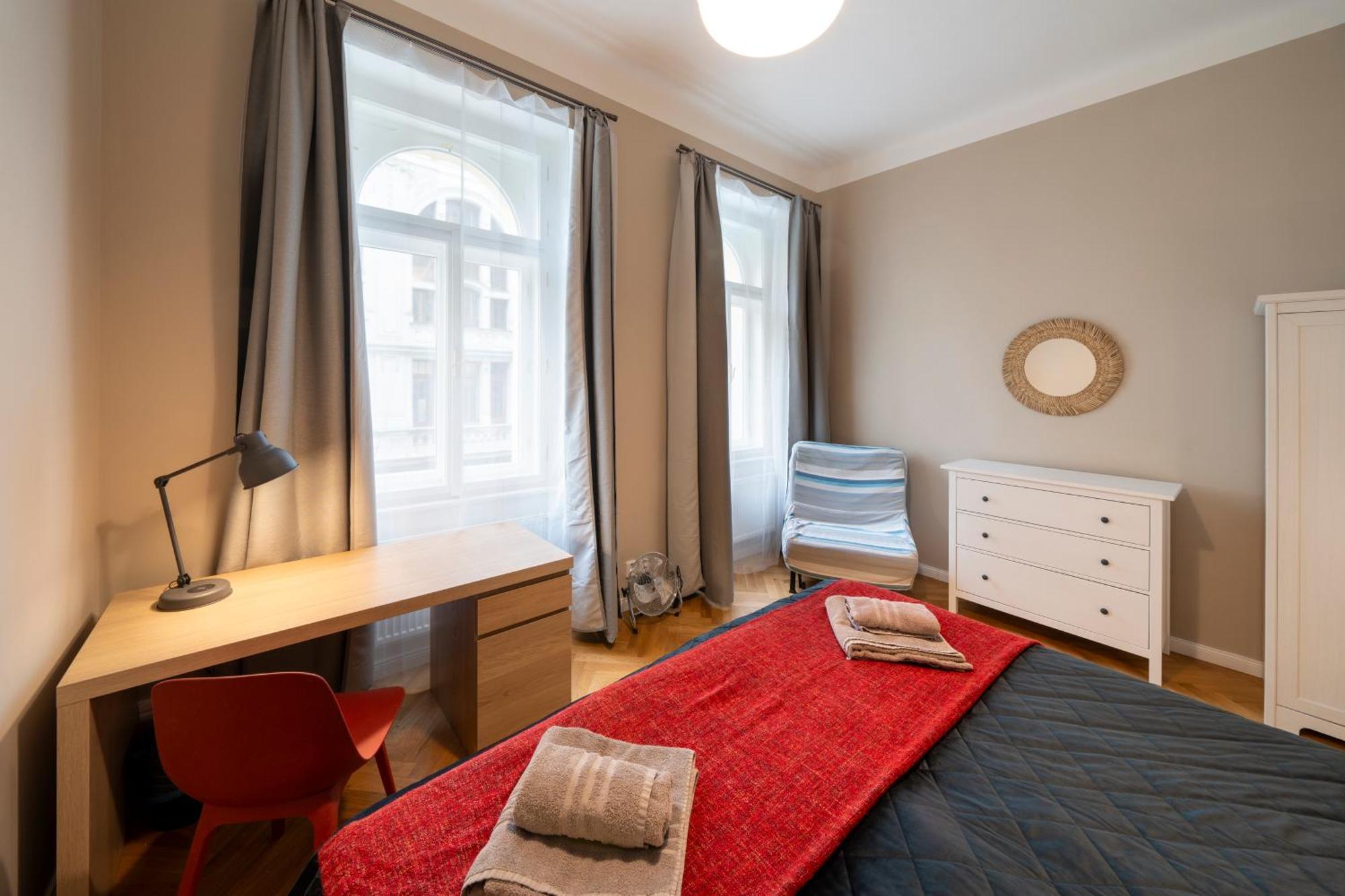 Apart Hotel Zborovska ปราก ภายนอก รูปภาพ