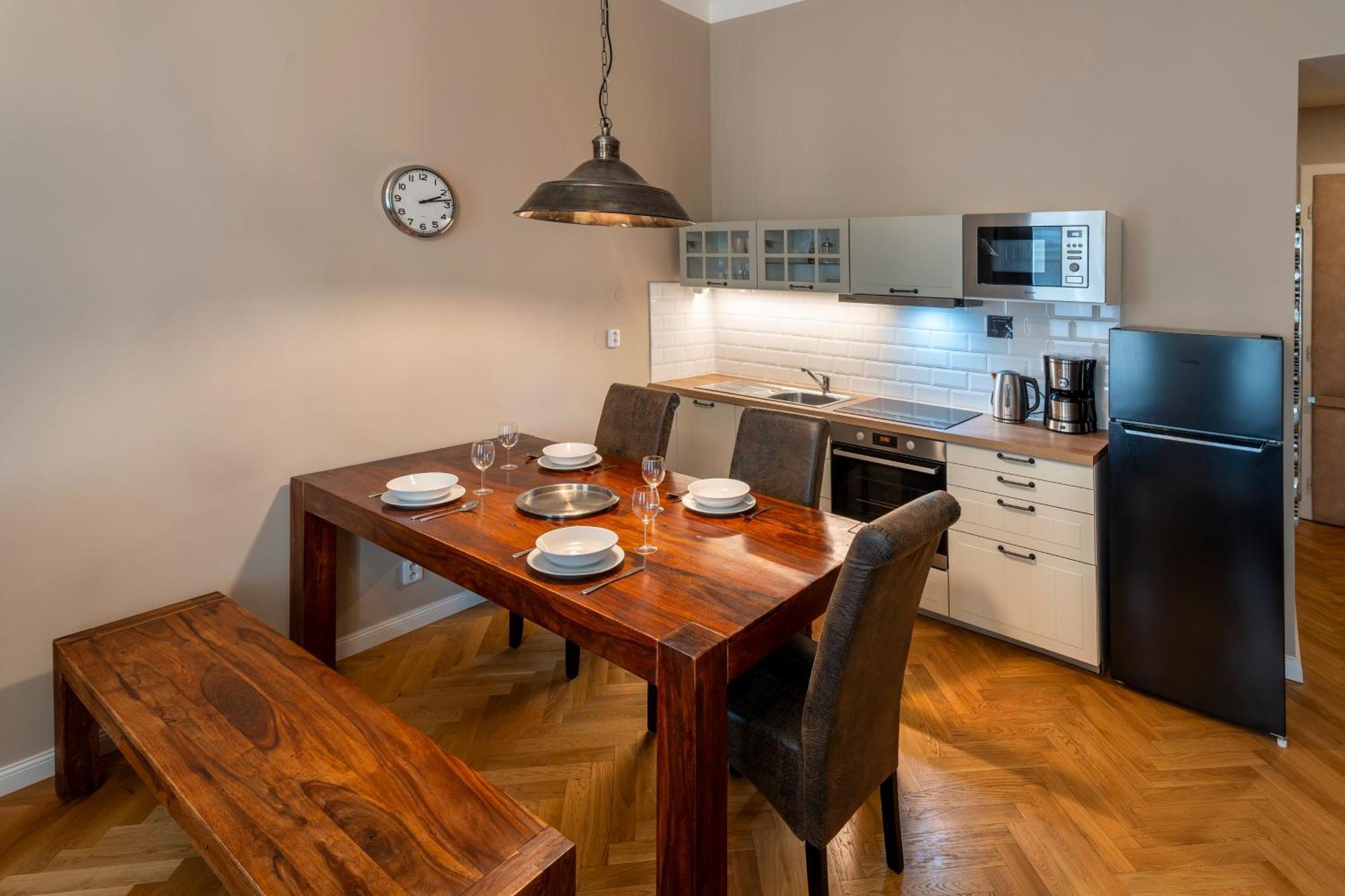 Apart Hotel Zborovska ปราก ภายนอก รูปภาพ