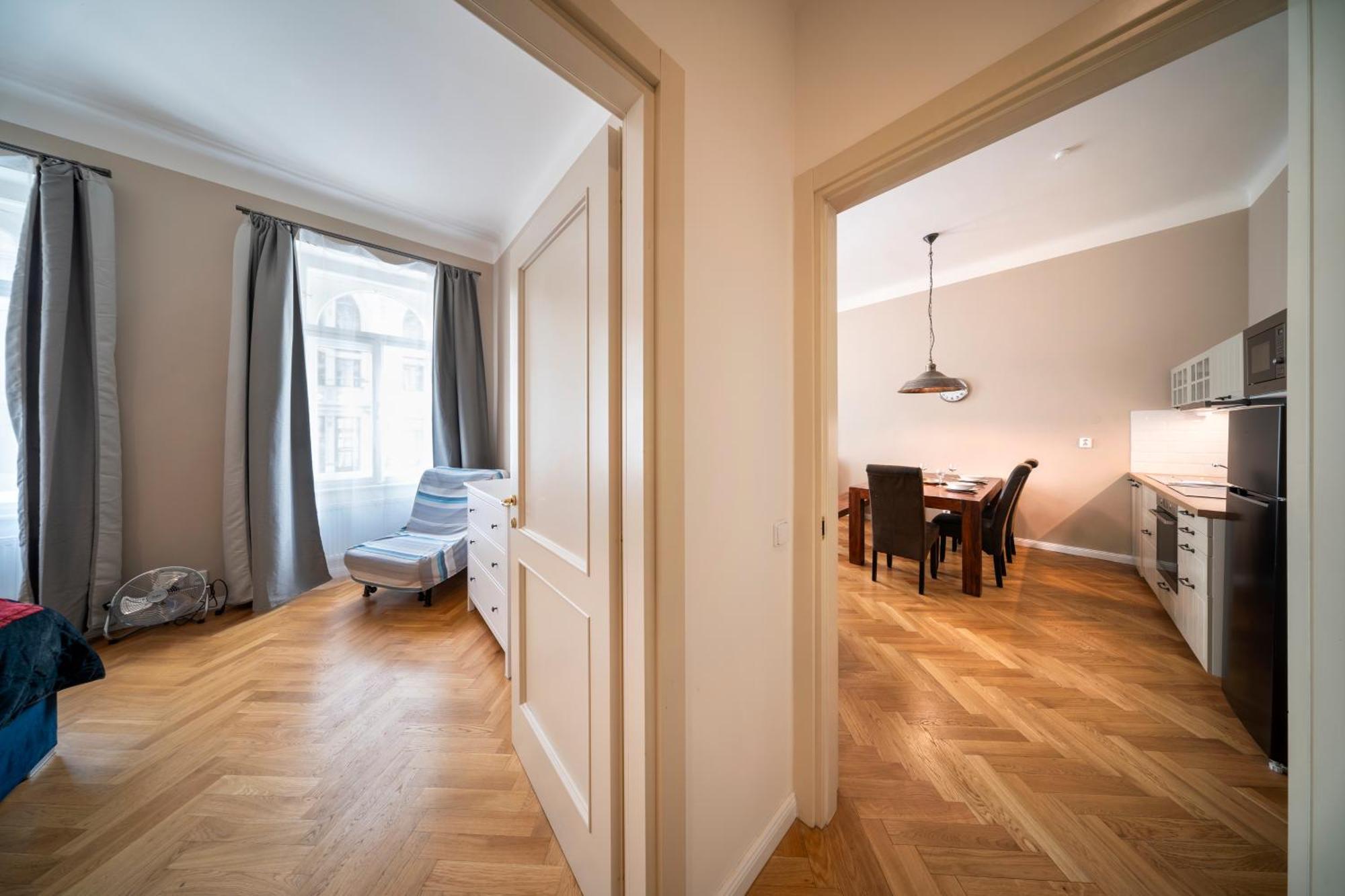 Apart Hotel Zborovska ปราก ภายนอก รูปภาพ