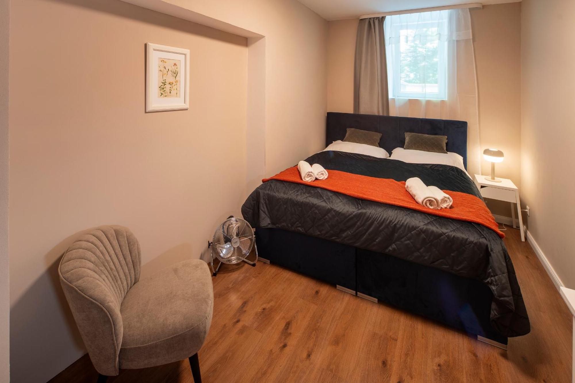 Apart Hotel Zborovska ปราก ภายนอก รูปภาพ